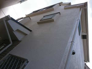17608